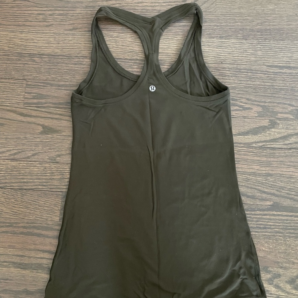 Lululemon size 4 hunter green workout tank
